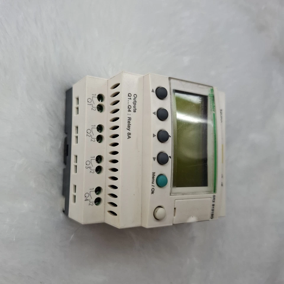 Used Schneider Zelio SR2 B121BD 24VDC Logic Relay SR2B121BD Fast Ship